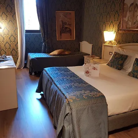 Residenza Canova Tadolini - Guest house