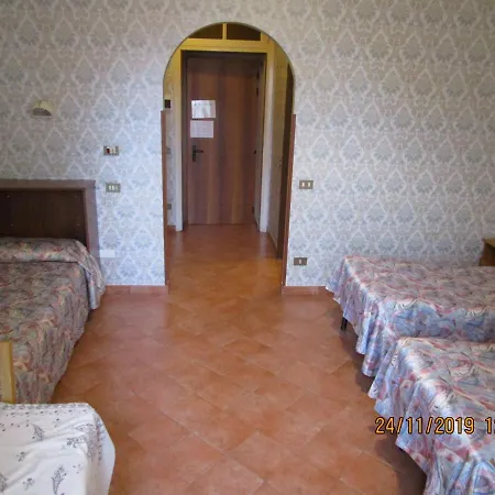 Casa S. Giuseppe Di Cluny * Roma