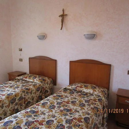 Casa S. Giuseppe Di Cluny Bed and breakfast *