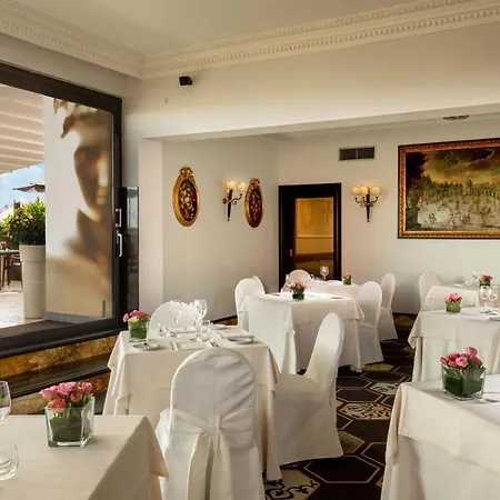 Savoy Ξενοδοχείο 4*