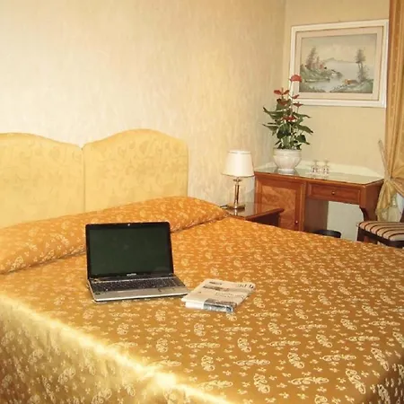 Siviglia 3* Roma