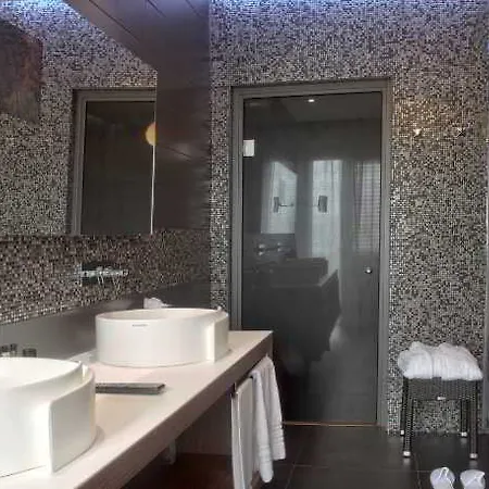 Diva Luxury Hotel 4*