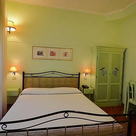 Hotell Lilium Boutique 3*