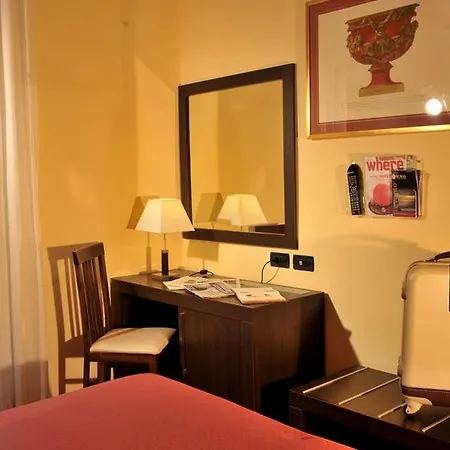 Versailles Hotel Roma