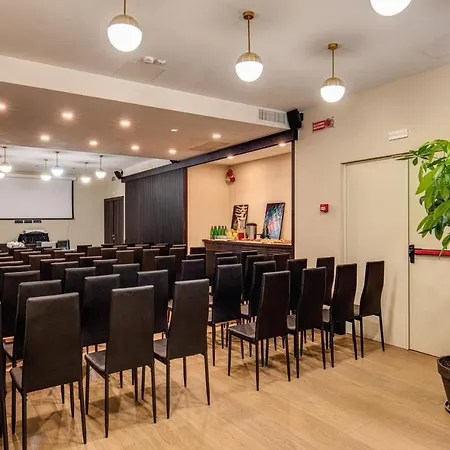 Prassede Palace Hotel 4*