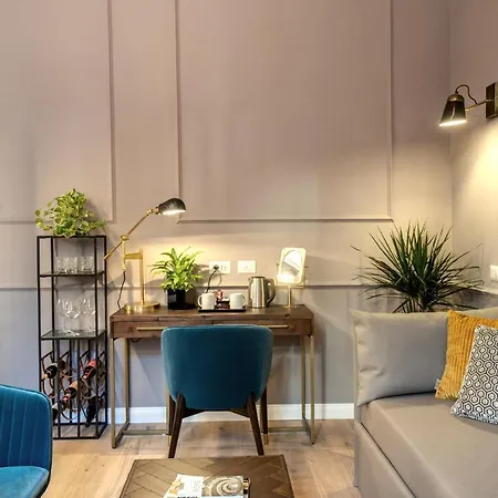 Tree Charme Parliament Boutique 3* Roma