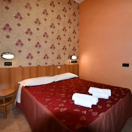 Ferrarese Hotell 2*