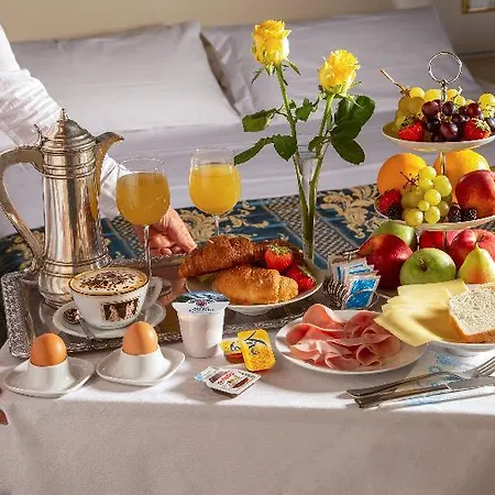 Residenza Canova Tadolini - Guest house