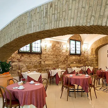 Della Torre Argentina מלון 3*