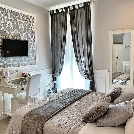 Charme & Chic Roma