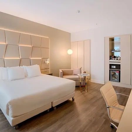 Отель Nh Collection Palazzo Cinquecento 5*
