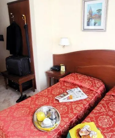 Hotel Dolomiti 3*