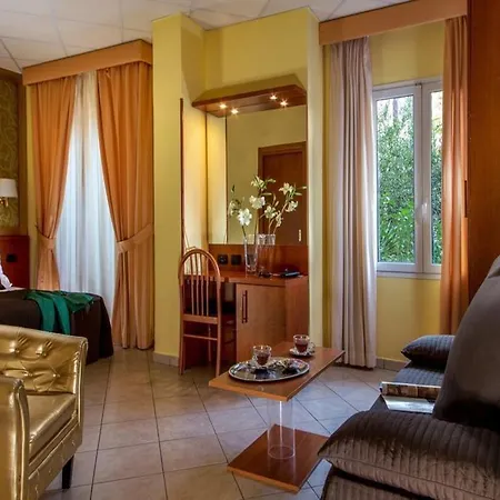 Bed & Breakfast In Vale&hillary Colosseo 2*