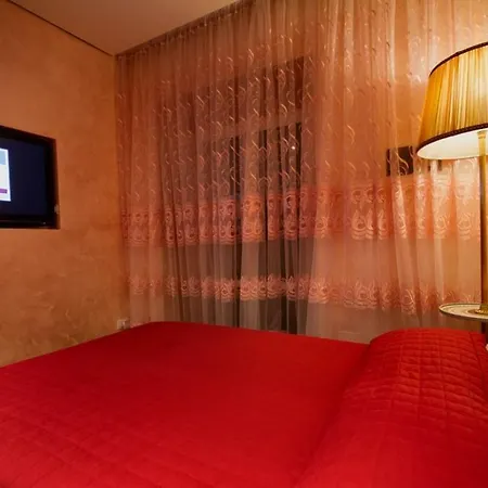 Apartament Magenta *