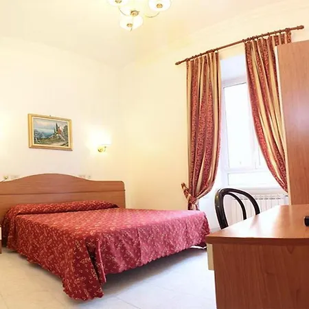 Euro Quiris Hotel *