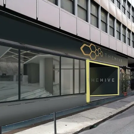 The Hive 4* Rom