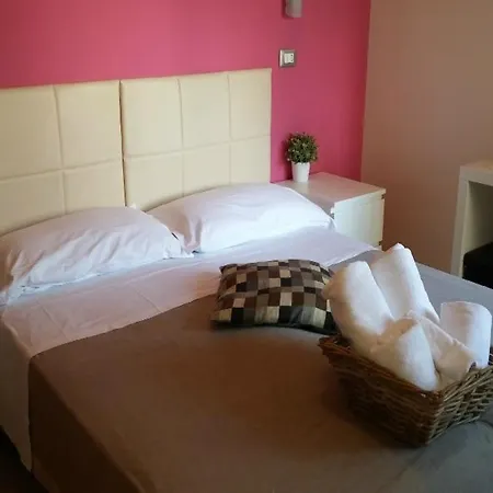 House Garden Hotel