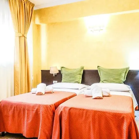 Morelli 1 5* Rome