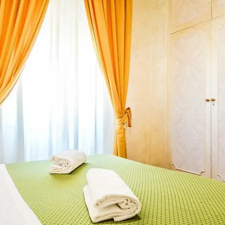 Morelli 1 5* Rome
