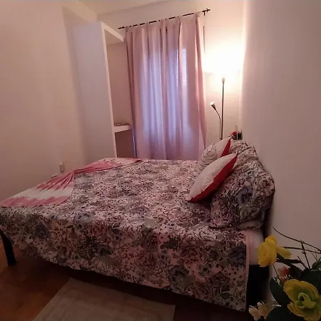 Guest house Genesis *