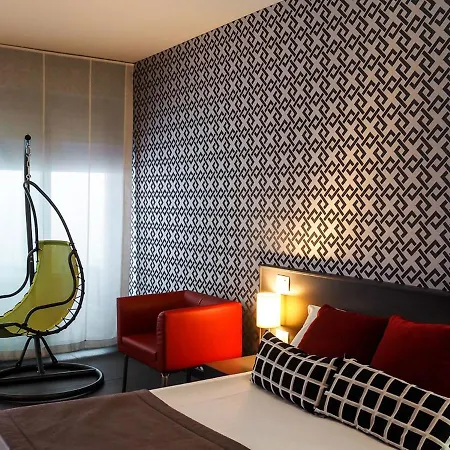 Re Testa Otel Roma