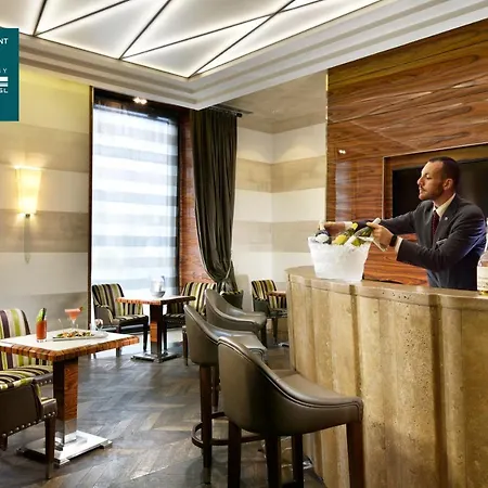 Hotel Deco 4*