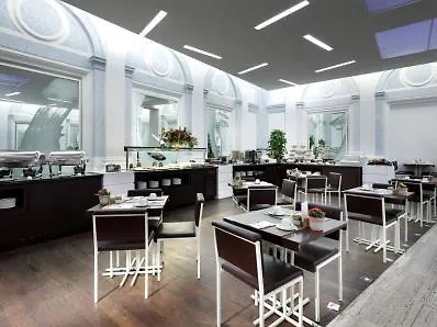 埃克斯国际宫殿酒店 4*