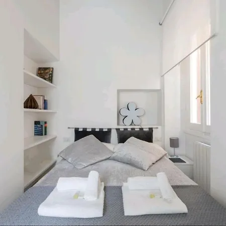 Spanish Modern Apartament Rome