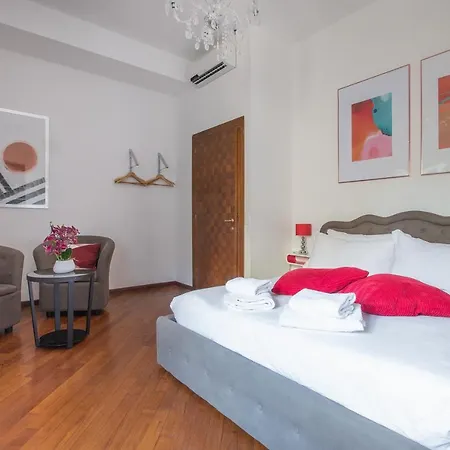 Pantheon Apartment Rome