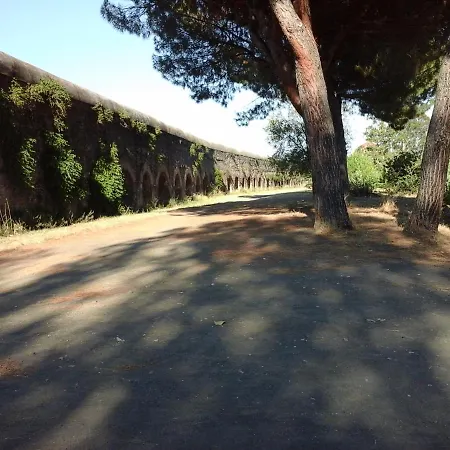 Near Metro' Line - Only Wc In The 15 Minutes To Termini Station 20 To Spagna Square - In The Night Bus Roma
