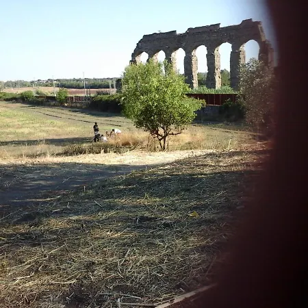 Near Metro' Line - Only Wc In The 15 Minutes To Termini Station 20 To Spagna Square - In The Night Bus *