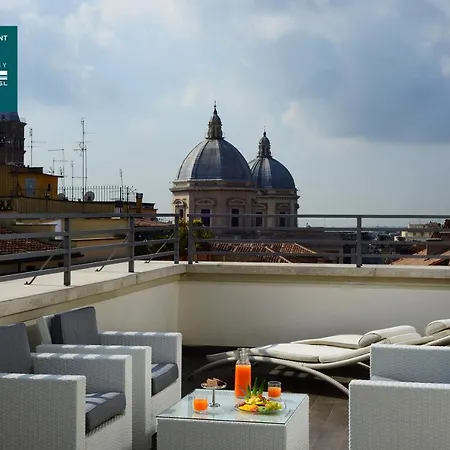 Una Deco Hotel 4*