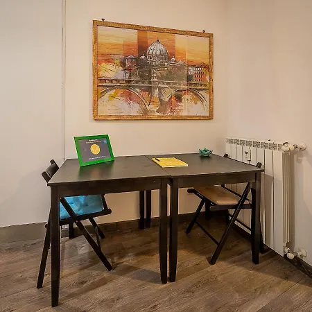 Difronte Ai Musei Vaticani 3* Roma