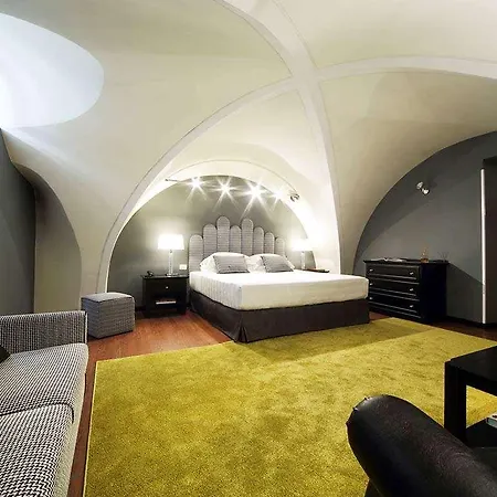 Numa Vici Aparthotel