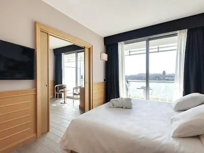 Occidental Aran Park Hotel 4*