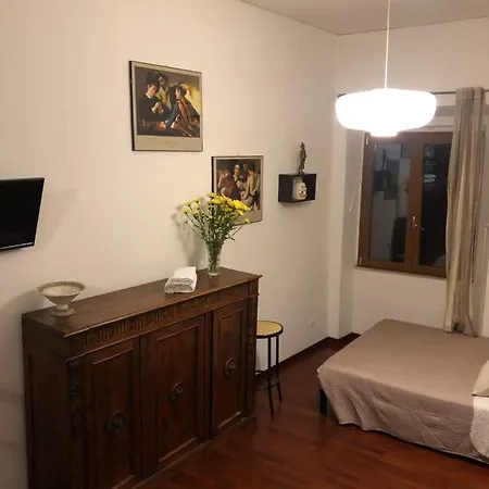 Domus Celentano * Рим