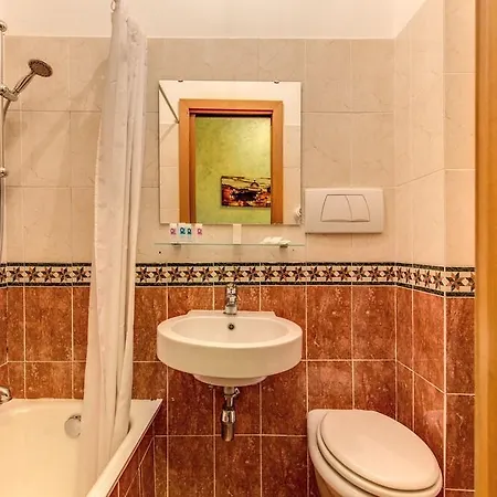 Dharma Boutique & 4* Rome