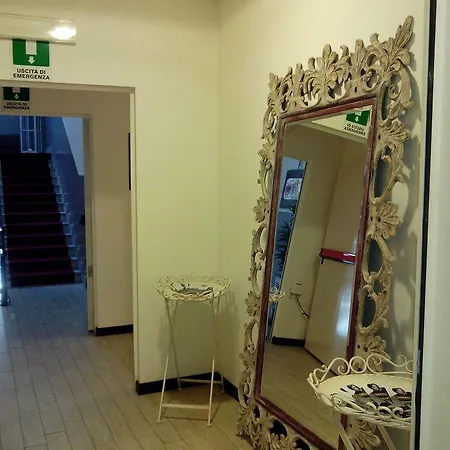 Hotel Central Lodge Hotel 3*