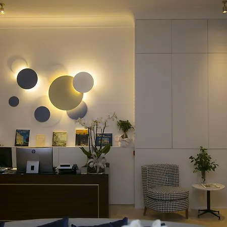 Gkk Exclusive Private Hotel