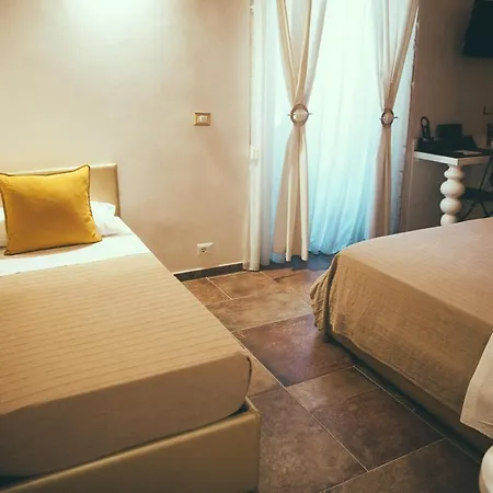Lighthouse Trastevere Гостевой дом Рим