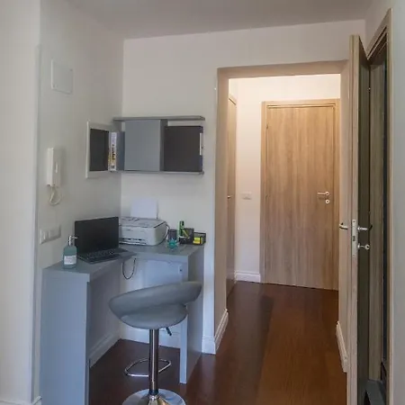 Penzion Shine House 3*