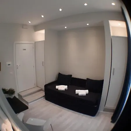 Little Rose Guest house 2*