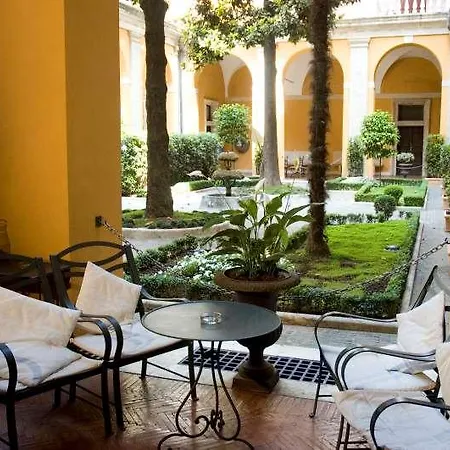 Palazzo Cardinal Cesi 4* Řím
