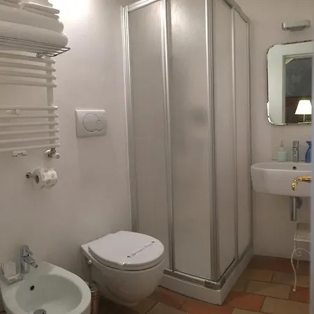 Vicolo Del Lupo 3*