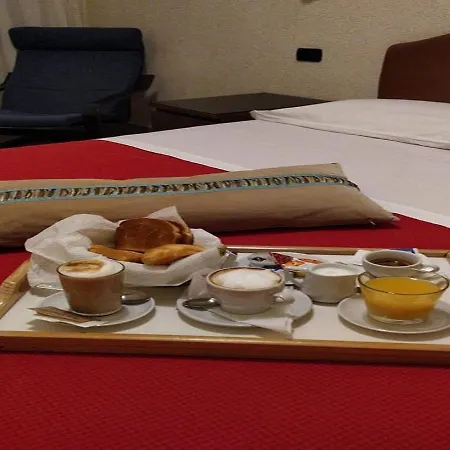 Hotel Croce Di Malta Řím