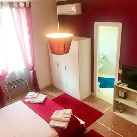 Bed & Breakfast A Casa Di Giallo Rome