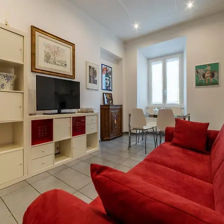 Porta Pia & Torlonia With Balcony Apartment Rome
