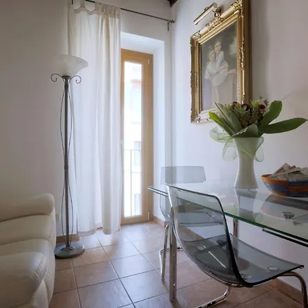 Borgo Pio 91 2* Roma