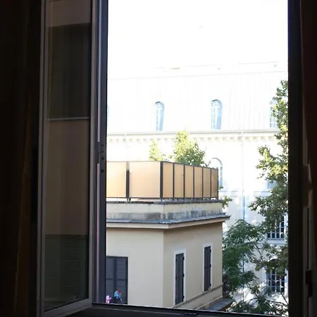 Bed & Breakfast Yiennese Two *