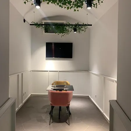 Navona Street Hotel 3*